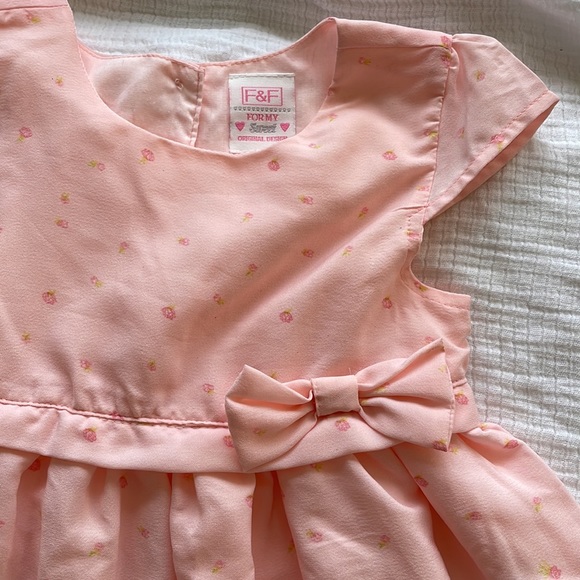 Pink dress French bunny patisserie scene - Picture 4 of 4